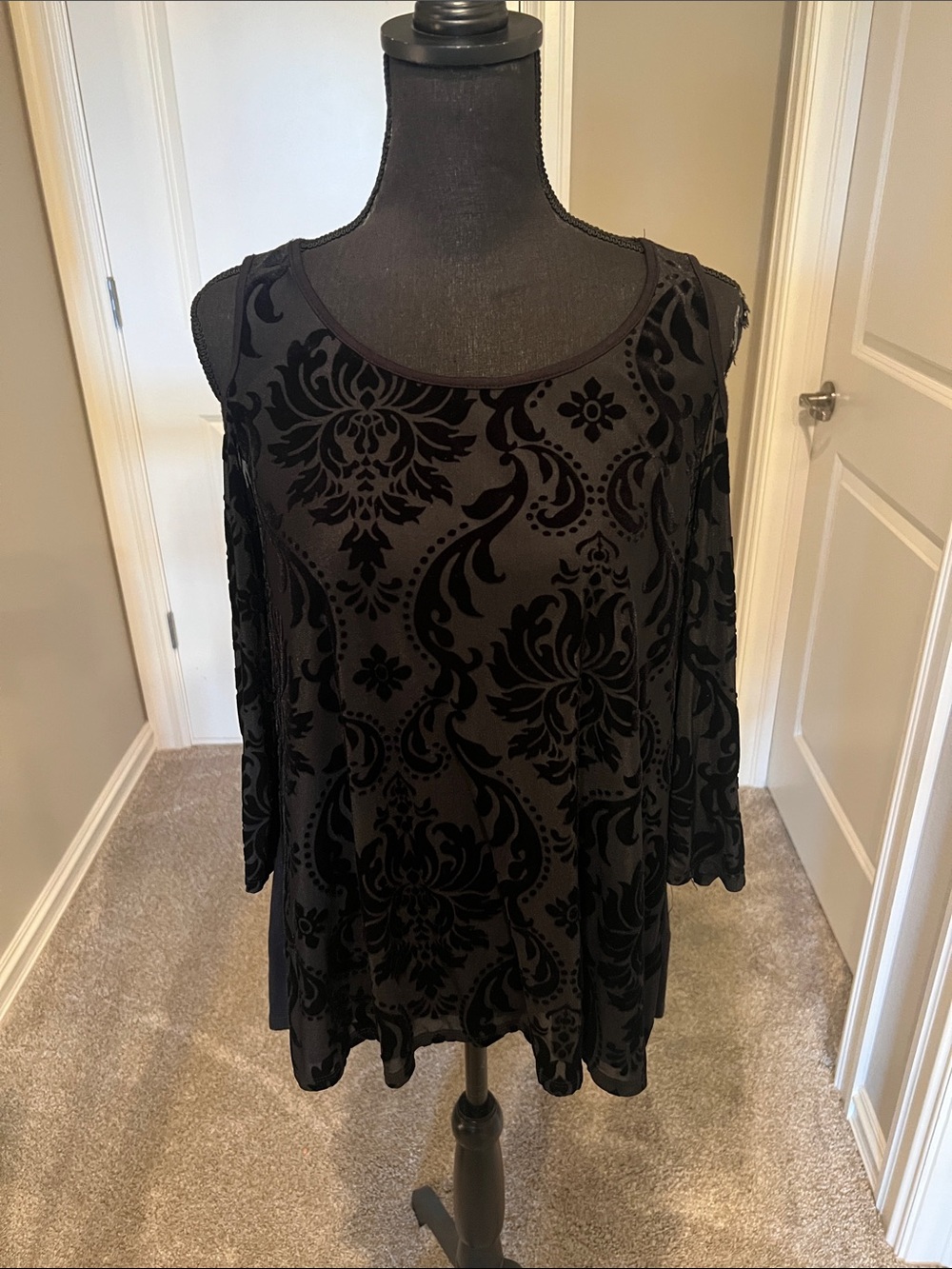 Maurices Black Velvet Burnout Cold-Shoulder Tunic Top